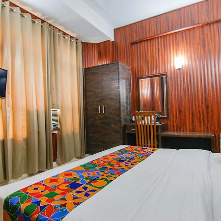 Fabhotel Prime The Rivlet Mg Road Гургаон Экстерьер фото