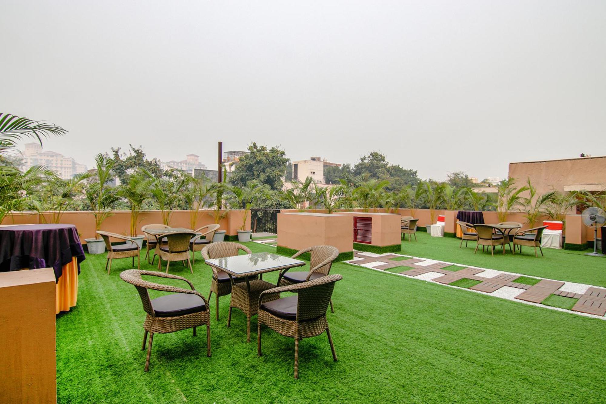 Fabhotel Prime The Rivlet Mg Road Гургаон Экстерьер фото